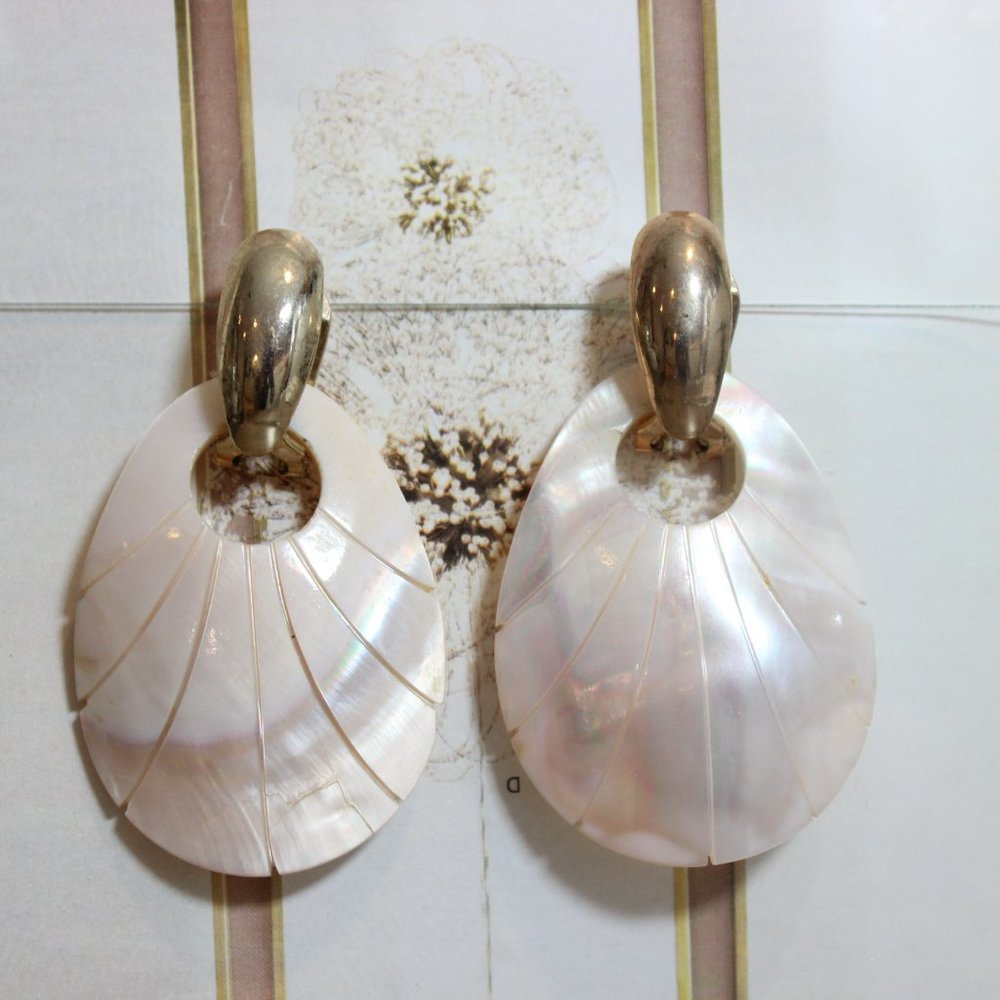 🍓🍓1980's Vintage Abalone Shell Mother Of Pearl Oval Statement Earrings - Picture 9 of 12